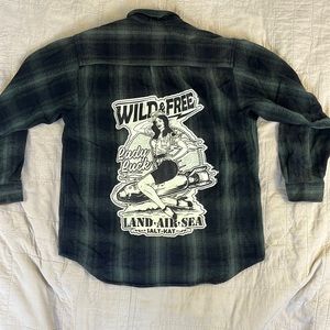 Custom glow on the dark green flannel